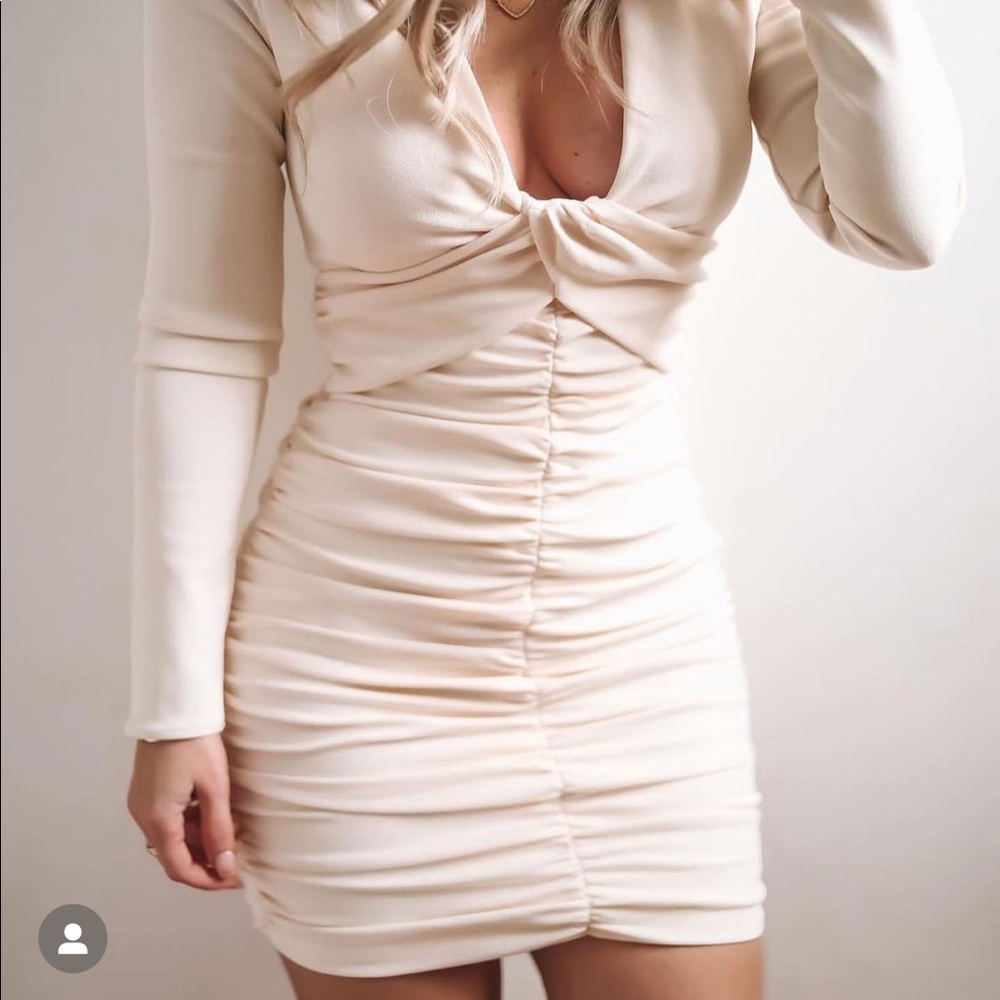Zara draped Dress in oyster white - Picture 2 of 10